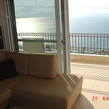 Verga First Floor Apartment Dış mekan fotoğraf