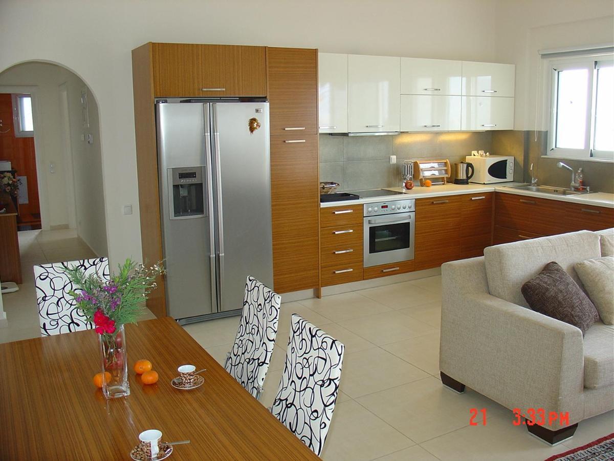 Verga First Floor Apartment Dış mekan fotoğraf